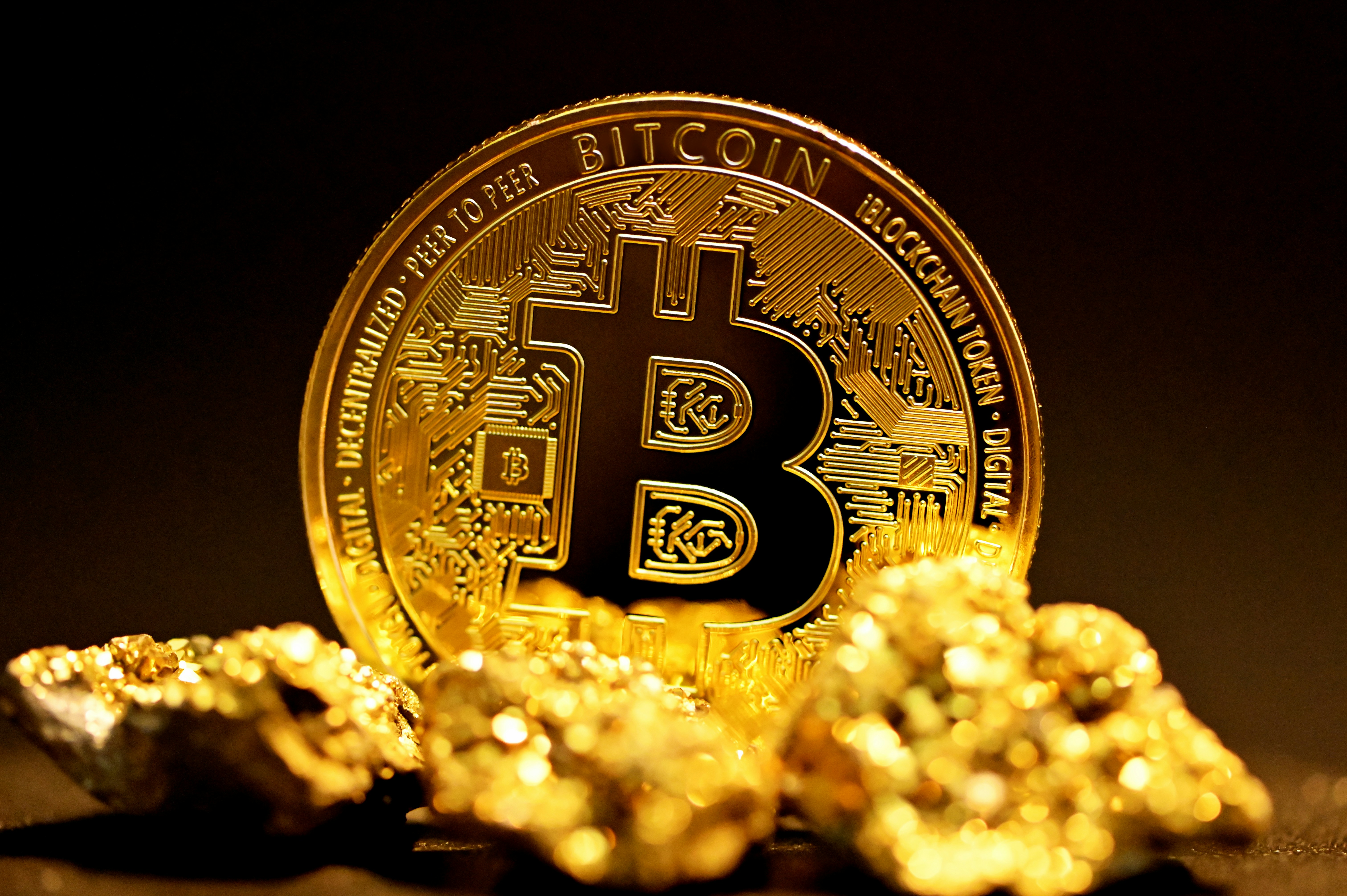 QUÉ ES BITCOIN: GUÍA COMPLETA PARA PRINCIPIANTES EN 2026